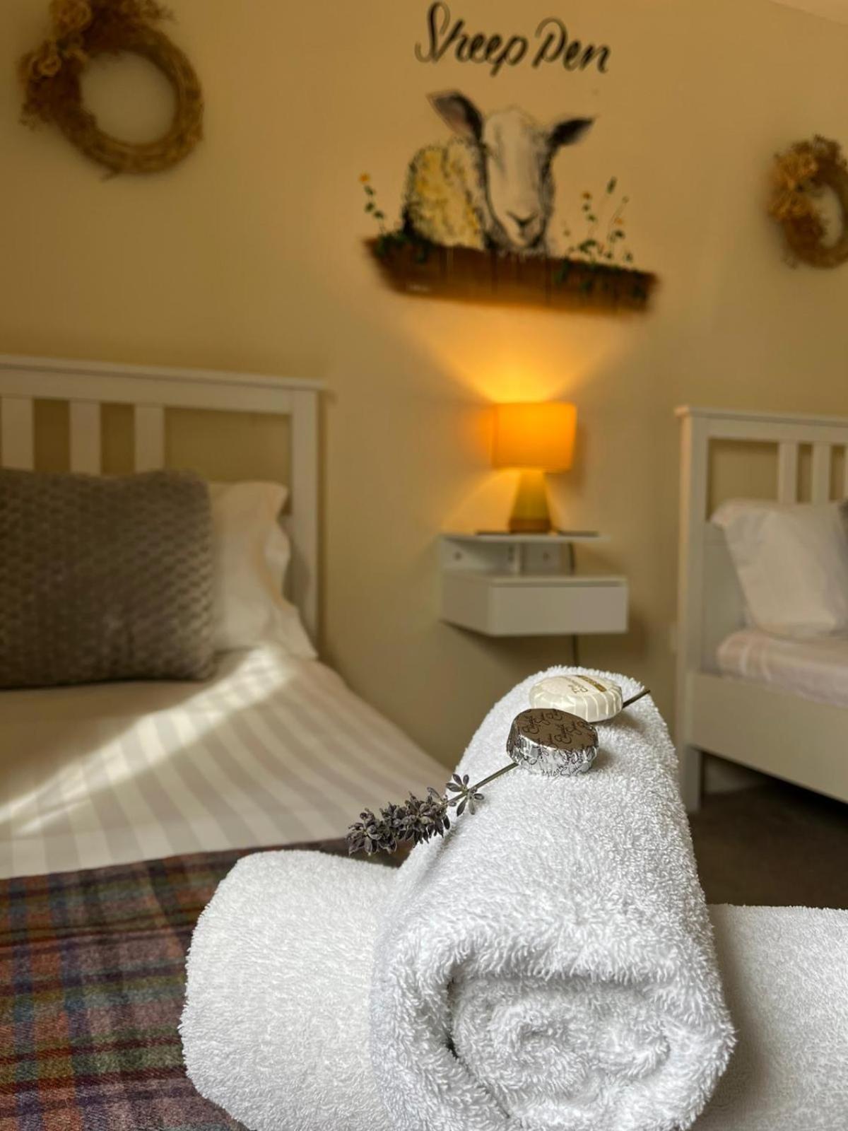 Farmyard Inn Youlgreave Εξωτερικό φωτογραφία
